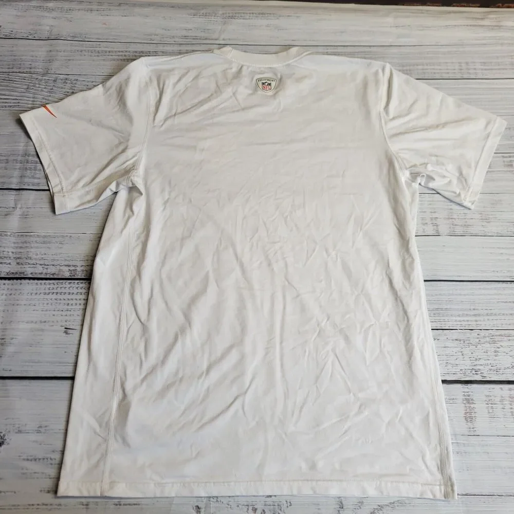 Nike NFL Equipment Short Sleeve Shirt Cleveland Browns Mens Medium White Dri Fit